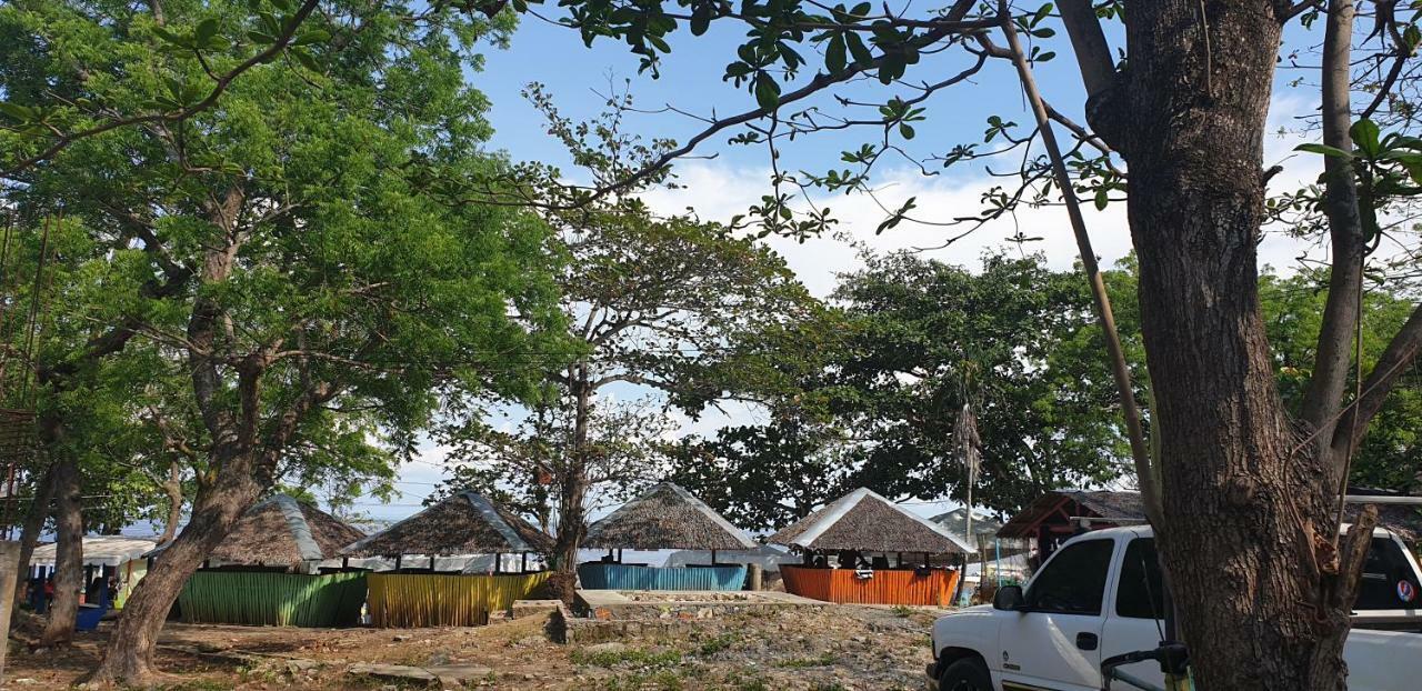 Mactan Newtown Condo With Garden And Ocean View 8Newtown Blvd Lapu-Lapu City Dış mekan fotoğraf