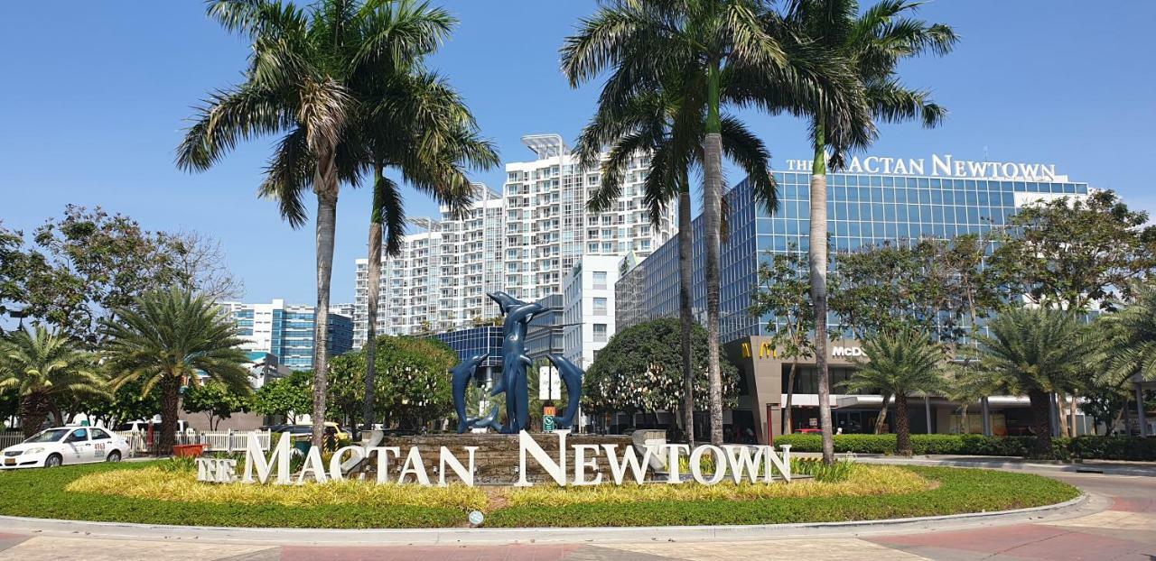 Mactan Newtown Condo With Garden And Ocean View 8Newtown Blvd Lapu-Lapu City Dış mekan fotoğraf