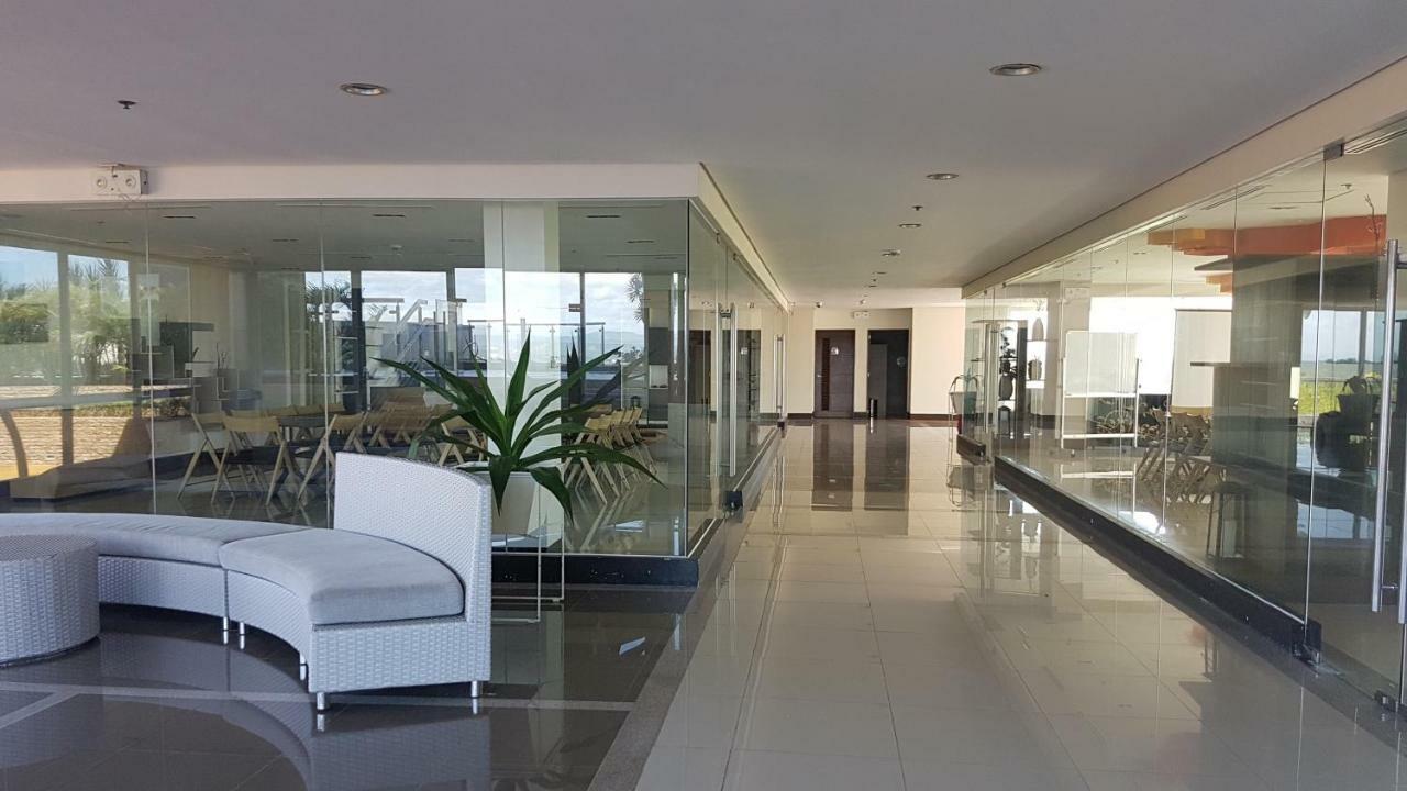 Mactan Newtown Condo With Garden And Ocean View 8Newtown Blvd Lapu-Lapu City Dış mekan fotoğraf