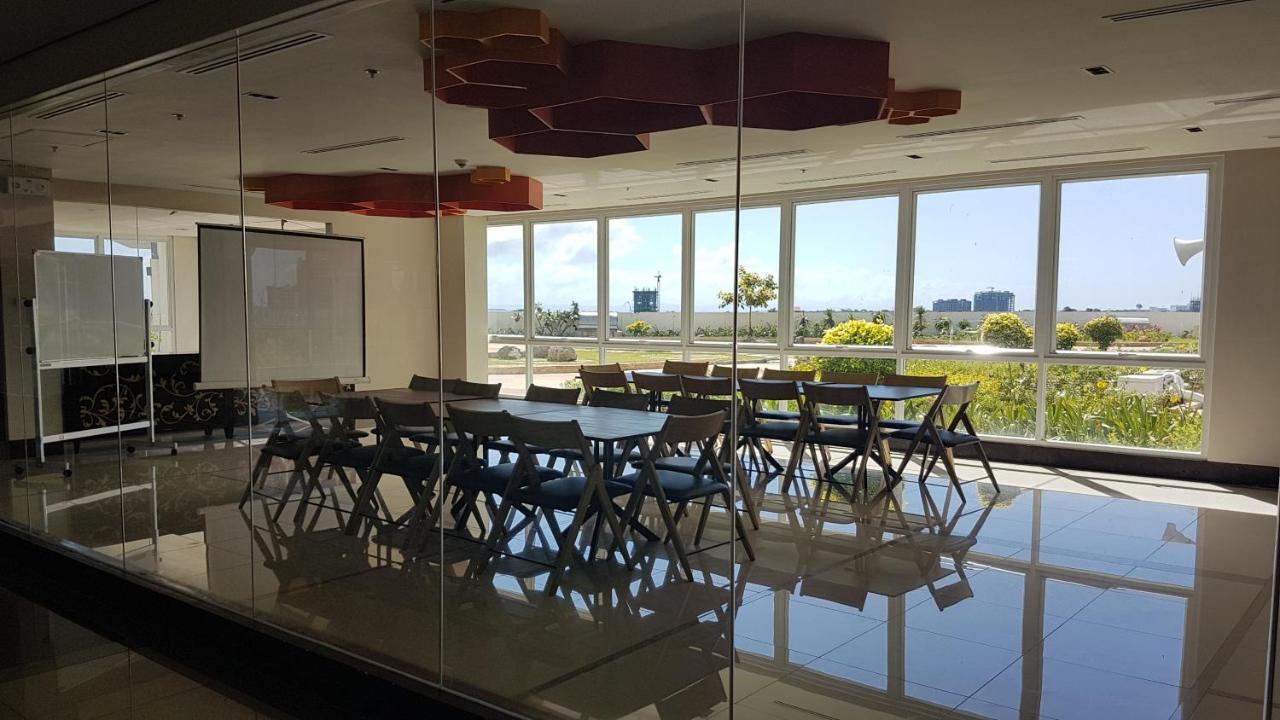 Mactan Newtown Condo With Garden And Ocean View 8Newtown Blvd Lapu-Lapu City Dış mekan fotoğraf