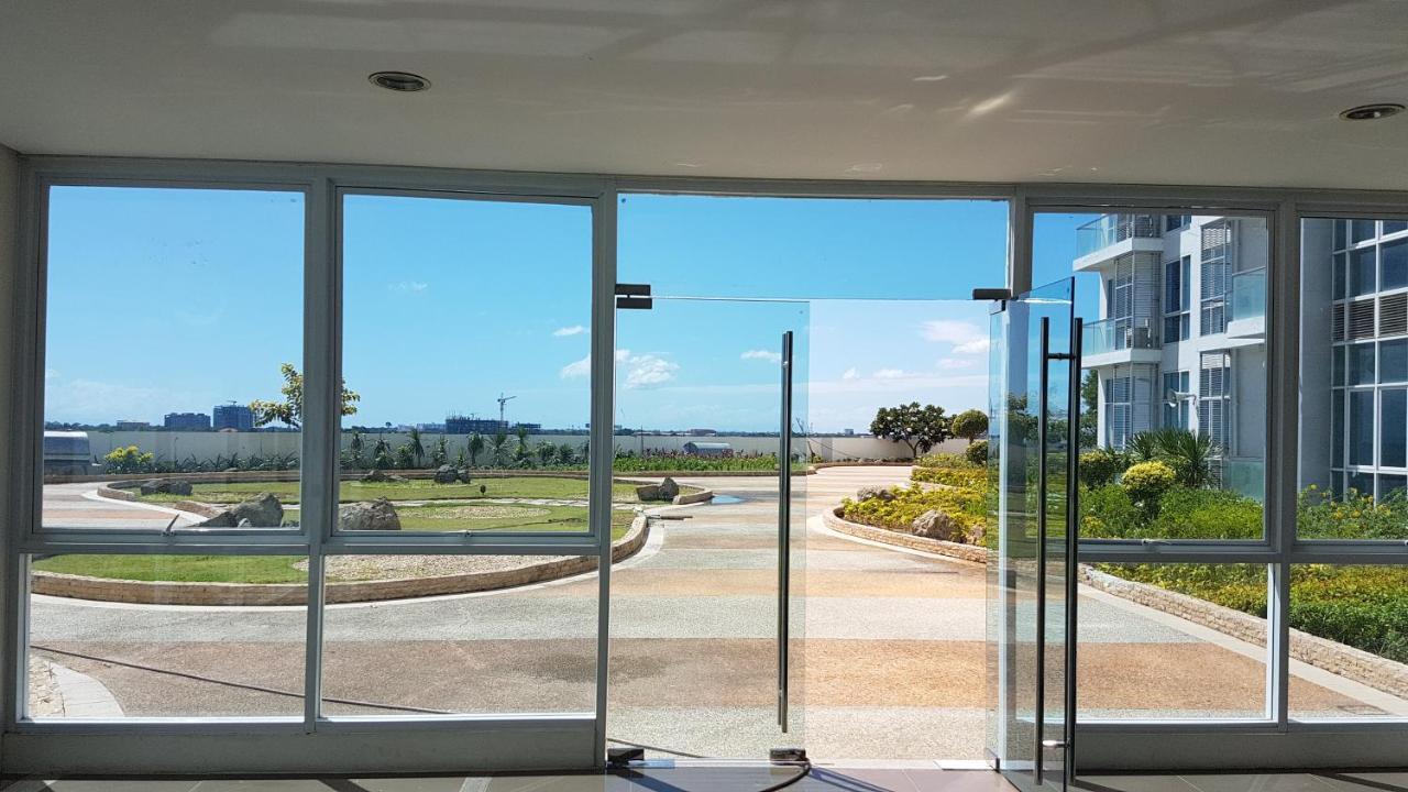 Mactan Newtown Condo With Garden And Ocean View 8Newtown Blvd Lapu-Lapu City Dış mekan fotoğraf